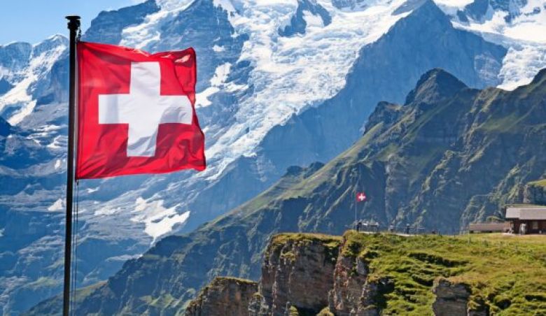 Swiss Wealth Management: Fees, Services, and Who Really Qualifies