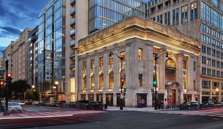 Geschäftskonto im Ausland 2026: Bank vs FinTech im Vergleich